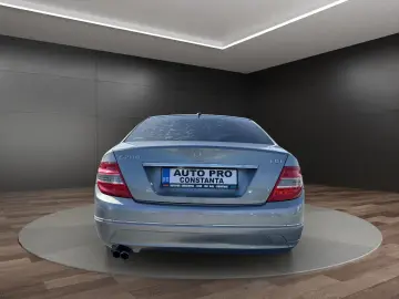 Mercedes-Benz C200 - Km. certificati! Rate fara avans!
