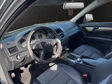 Mercedes-Benz C200 - Km. certificati! Rate fara avans!