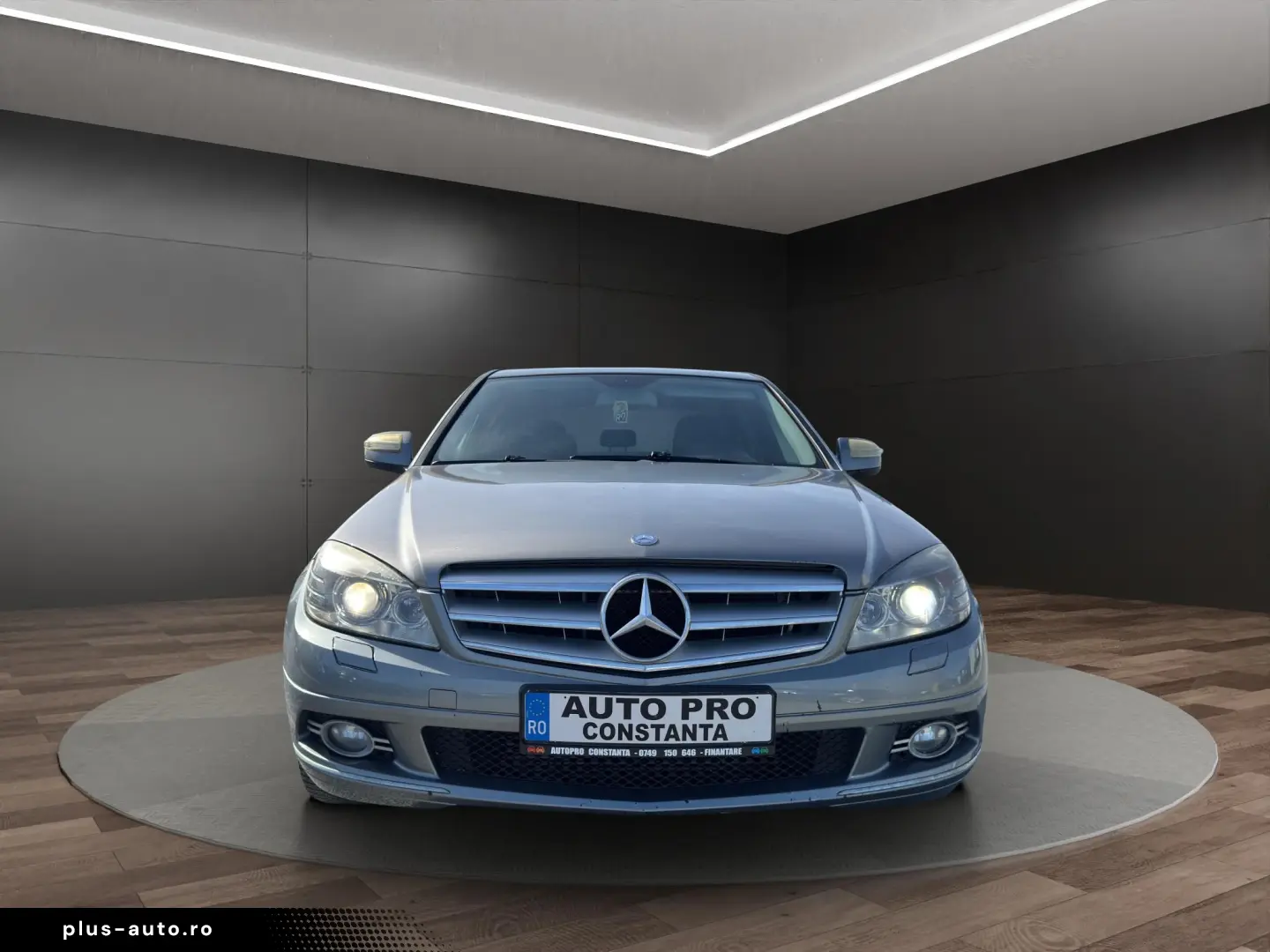 Mercedes-Benz C200 - Km. certificati! Rate fara avans!