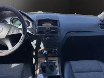 Mercedes-Benz C200 - Km. certificati! Rate fara avans!