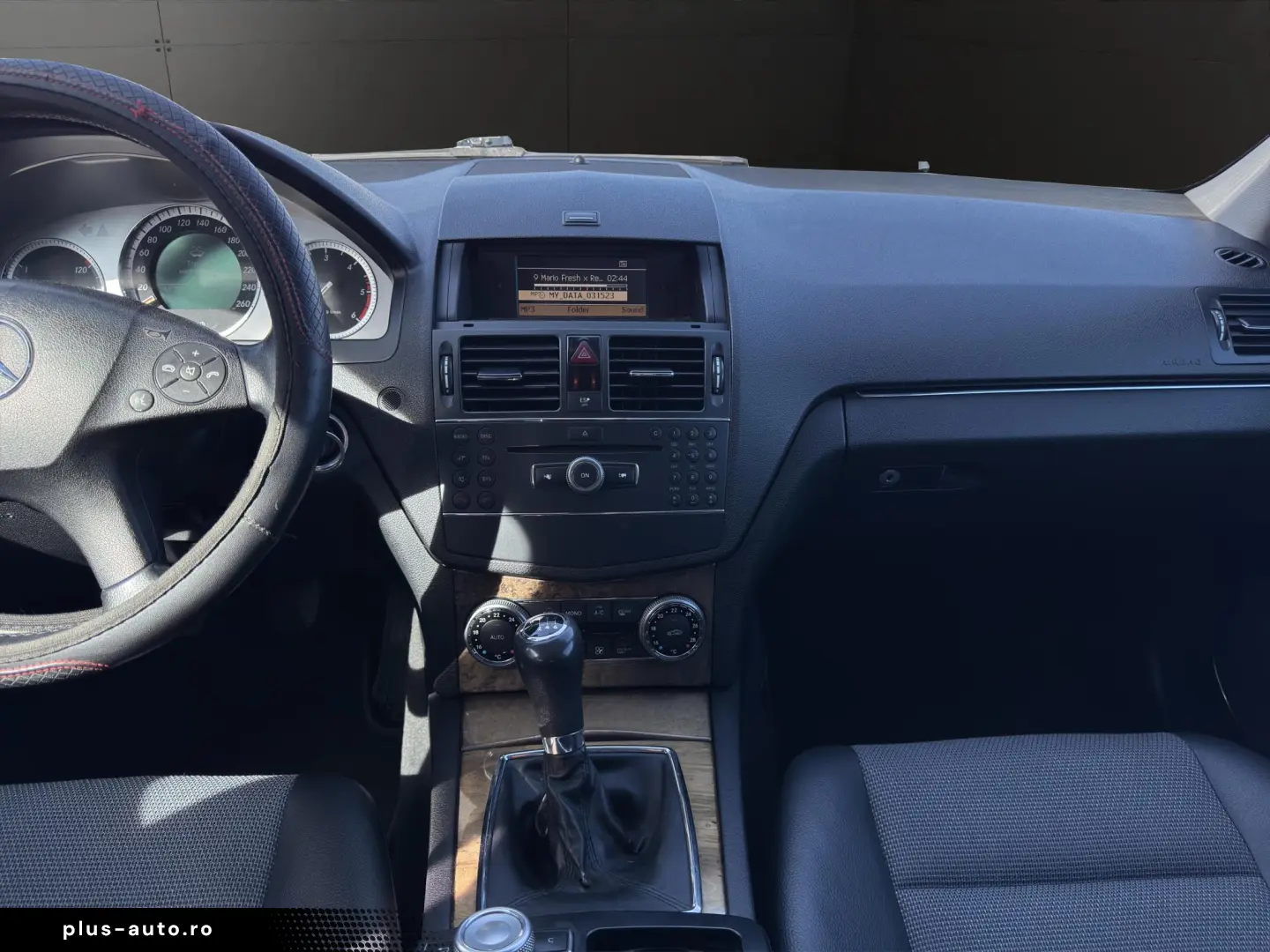 Mercedes-Benz C200 - Km. certificati! Rate fara avans!