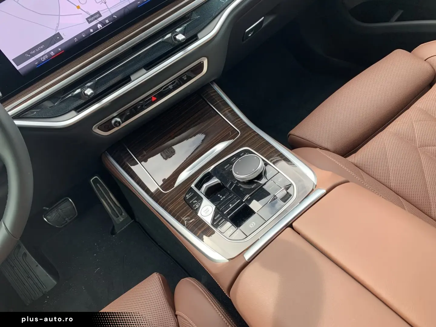 BMW X5 xDrive50e M Sport AHK Pano