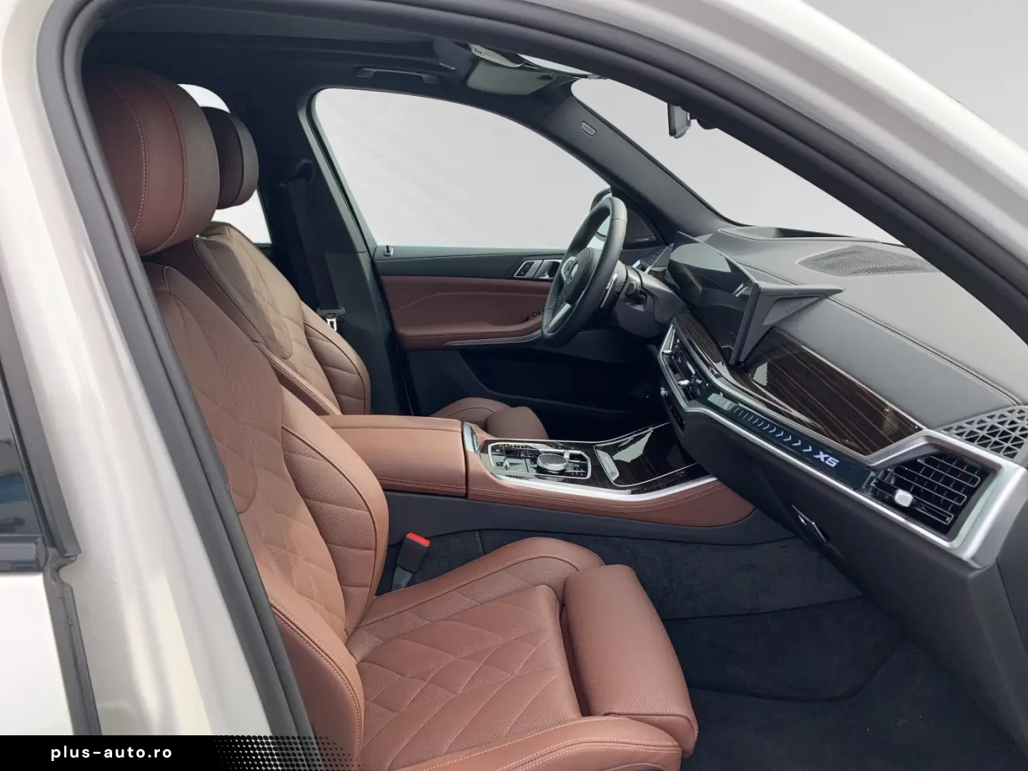 BMW X5 xDrive50e M Sport AHK Pano