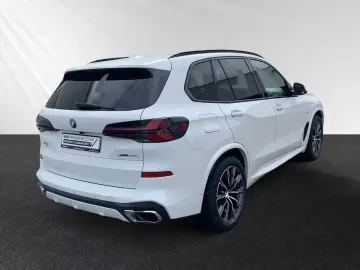 BMW X5 xDrive50e M Sport AHK Pano