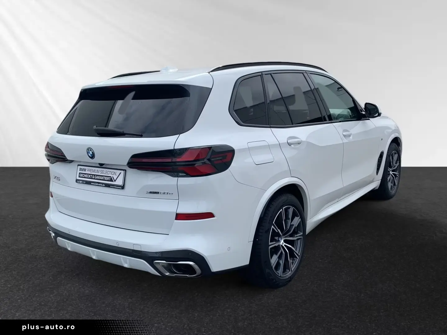 BMW X5 xDrive50e M Sport AHK Pano