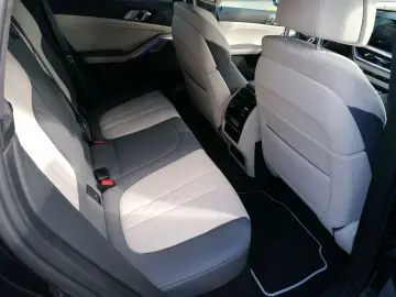 BMW X6 M60 xDrive M Sportpaket Pro HuD AHK Carbon
