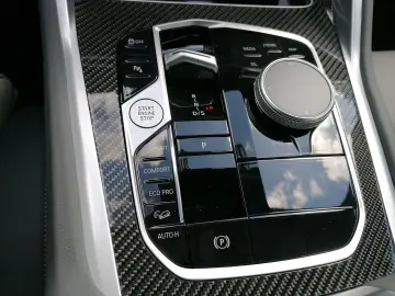 BMW X6 M60 xDrive M Sportpaket Pro HuD AHK Carbon