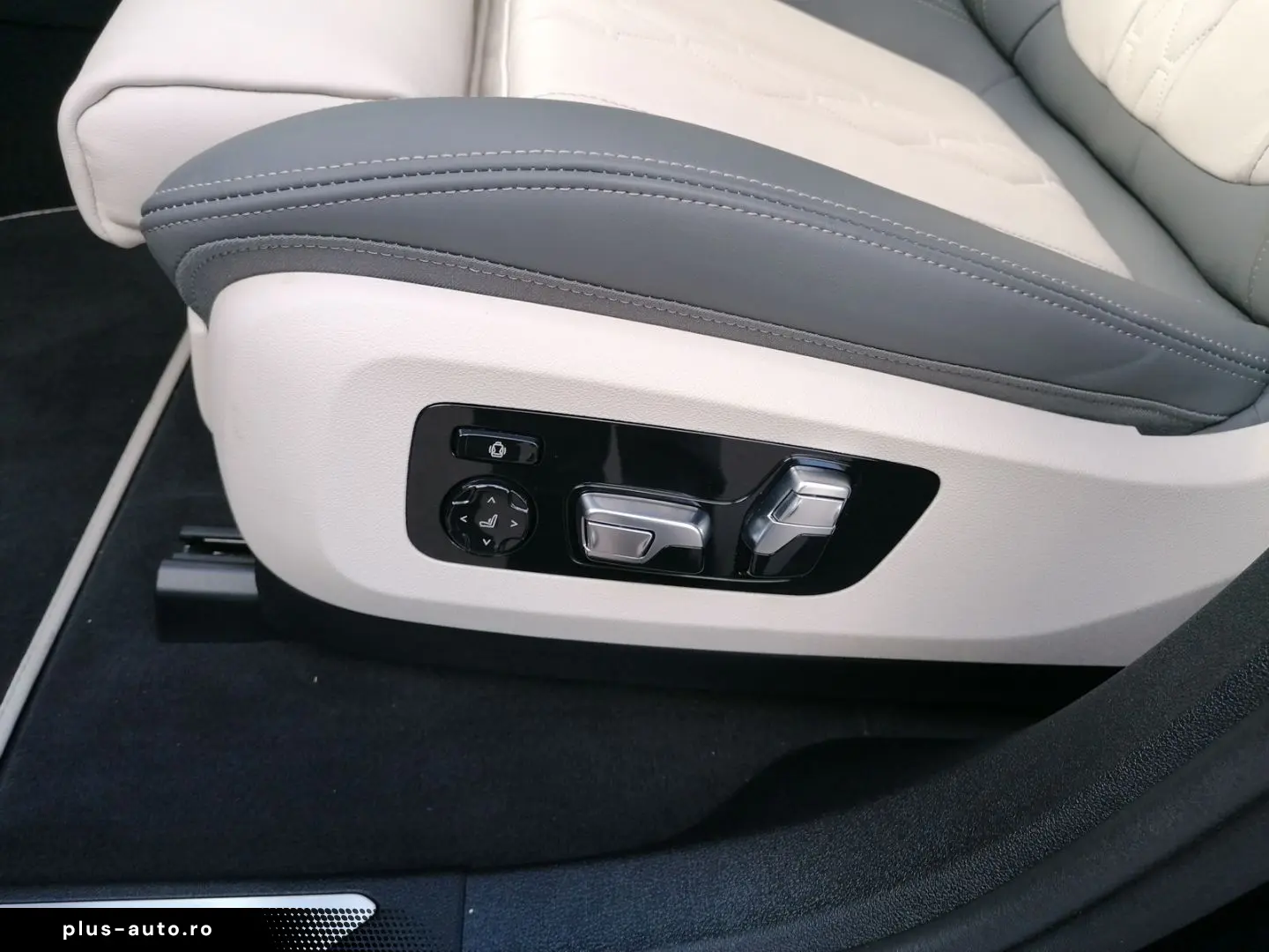 BMW X6 M60 xDrive M Sportpaket Pro HuD AHK Carbon