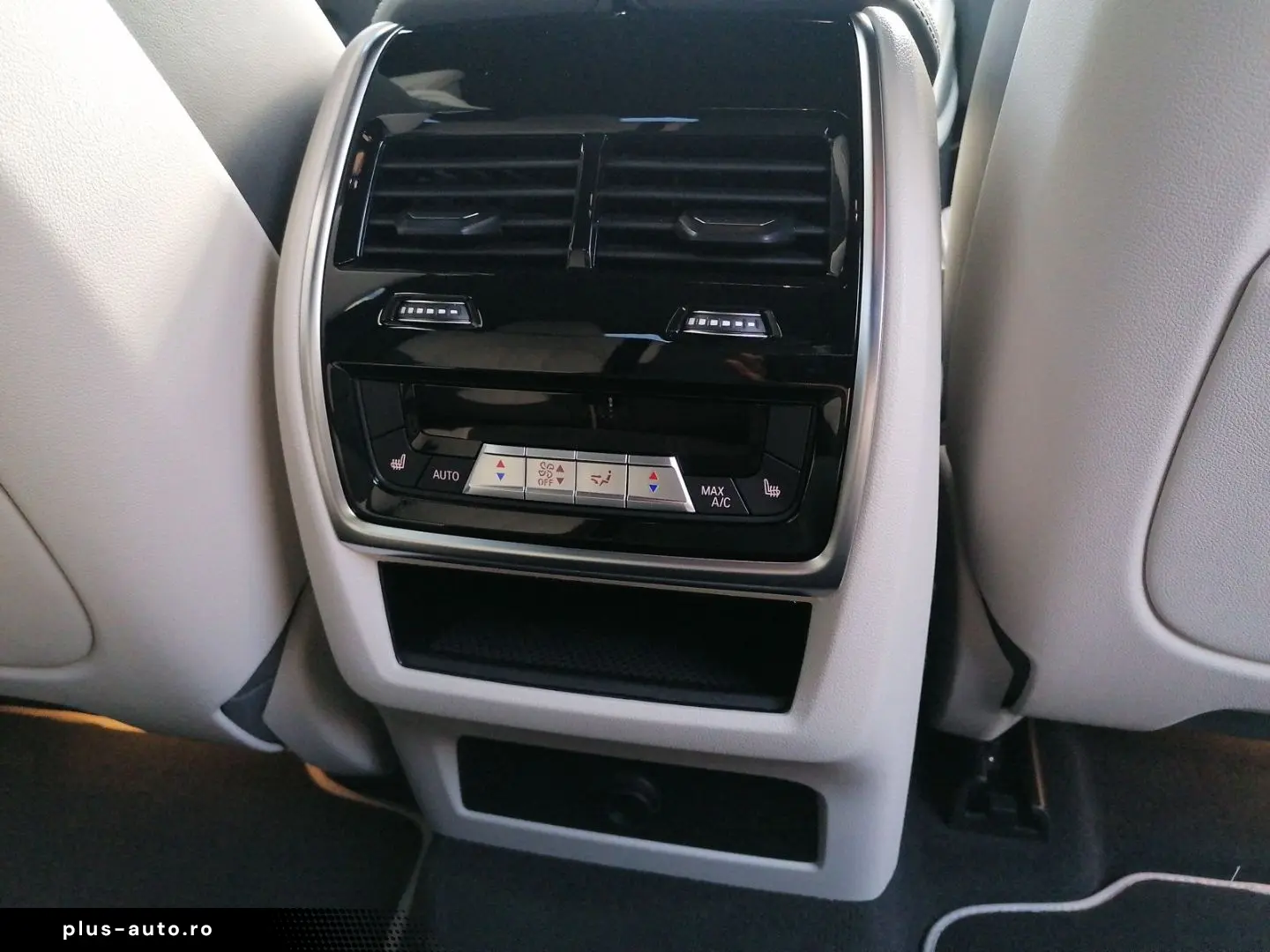 BMW X6 M60 xDrive M Sportpaket Pro HuD AHK Carbon