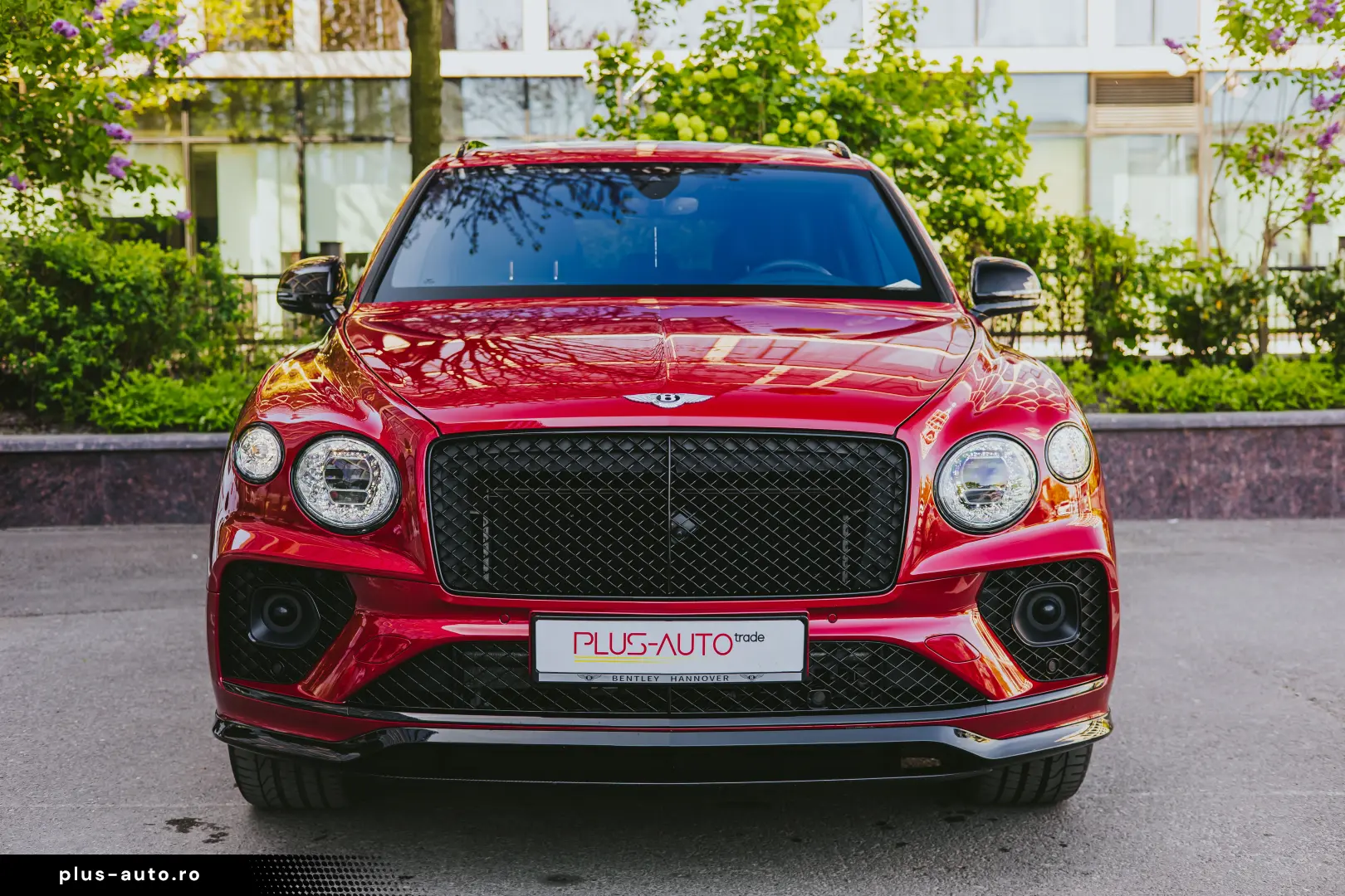 Bentley Bentayga Plug-in Hybrid