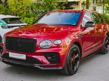 Bentley Bentayga Plug-in Hybrid