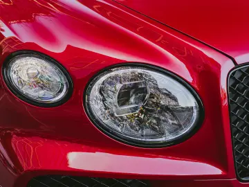 Bentley Bentayga Plug-in Hybrid