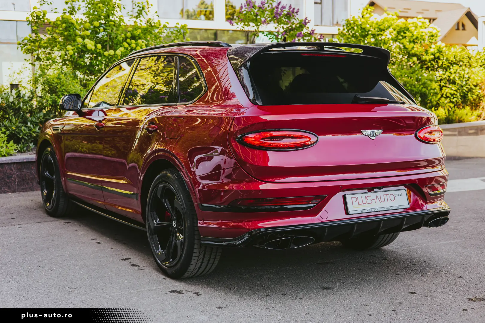 Bentley Bentayga Plug-in Hybrid