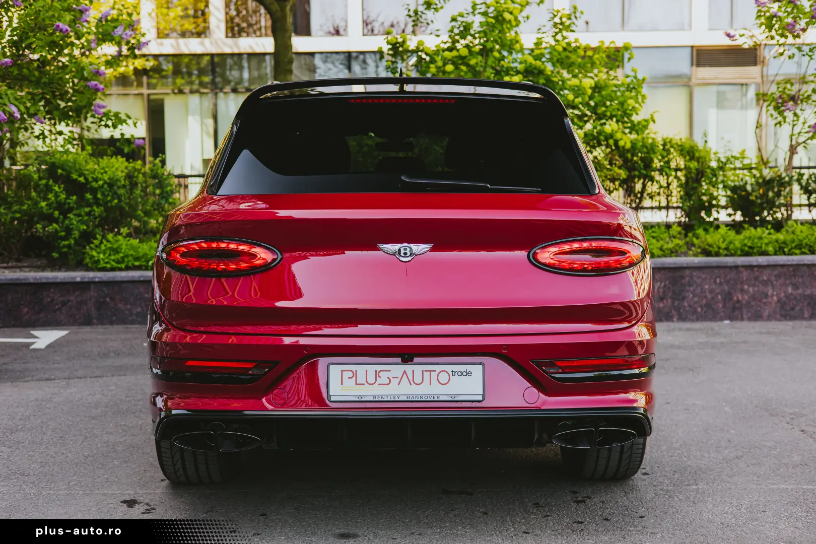 Bentley Bentayga Plug-in Hybrid