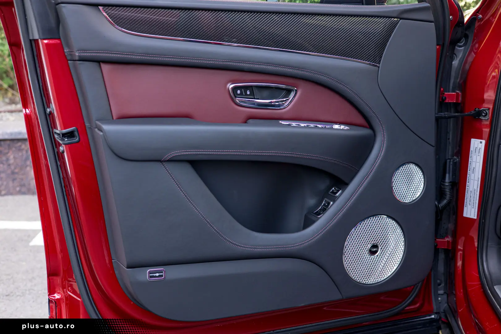 Bentley Bentayga Plug-in Hybrid