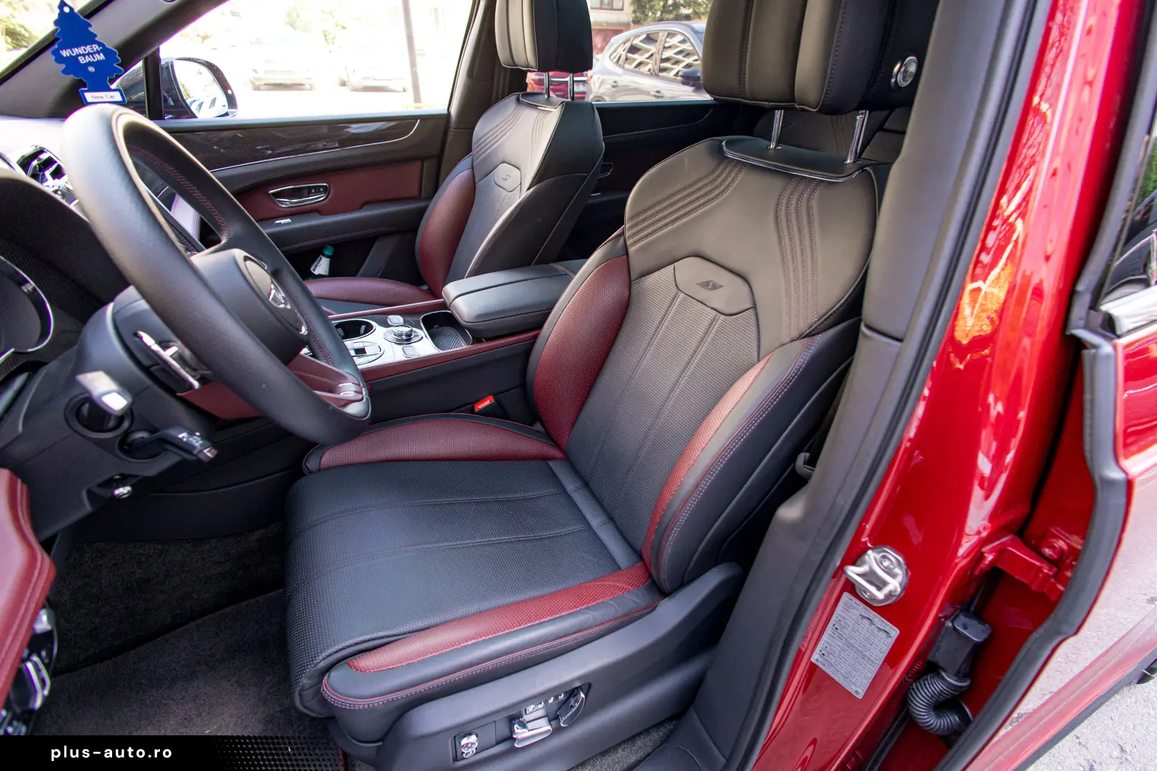 Bentley Bentayga Plug-in Hybrid