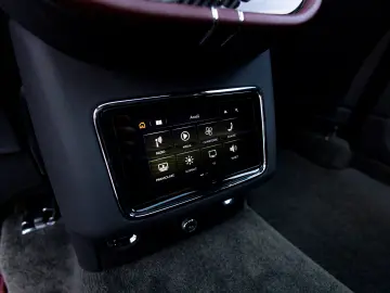 Bentley Bentayga Plug-in Hybrid
