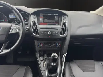 Ford Focus - Garantie! Km. certificati! Rate fara avans!