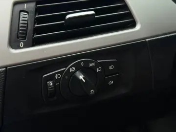 BMW 325i