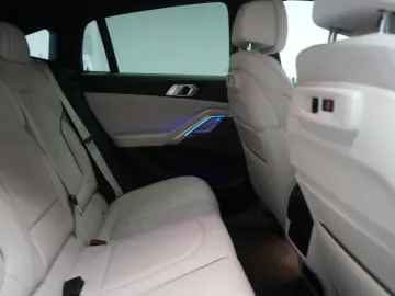 BMW X6 M50 i Leder ACC Kamera HUD H&K Virtual Side