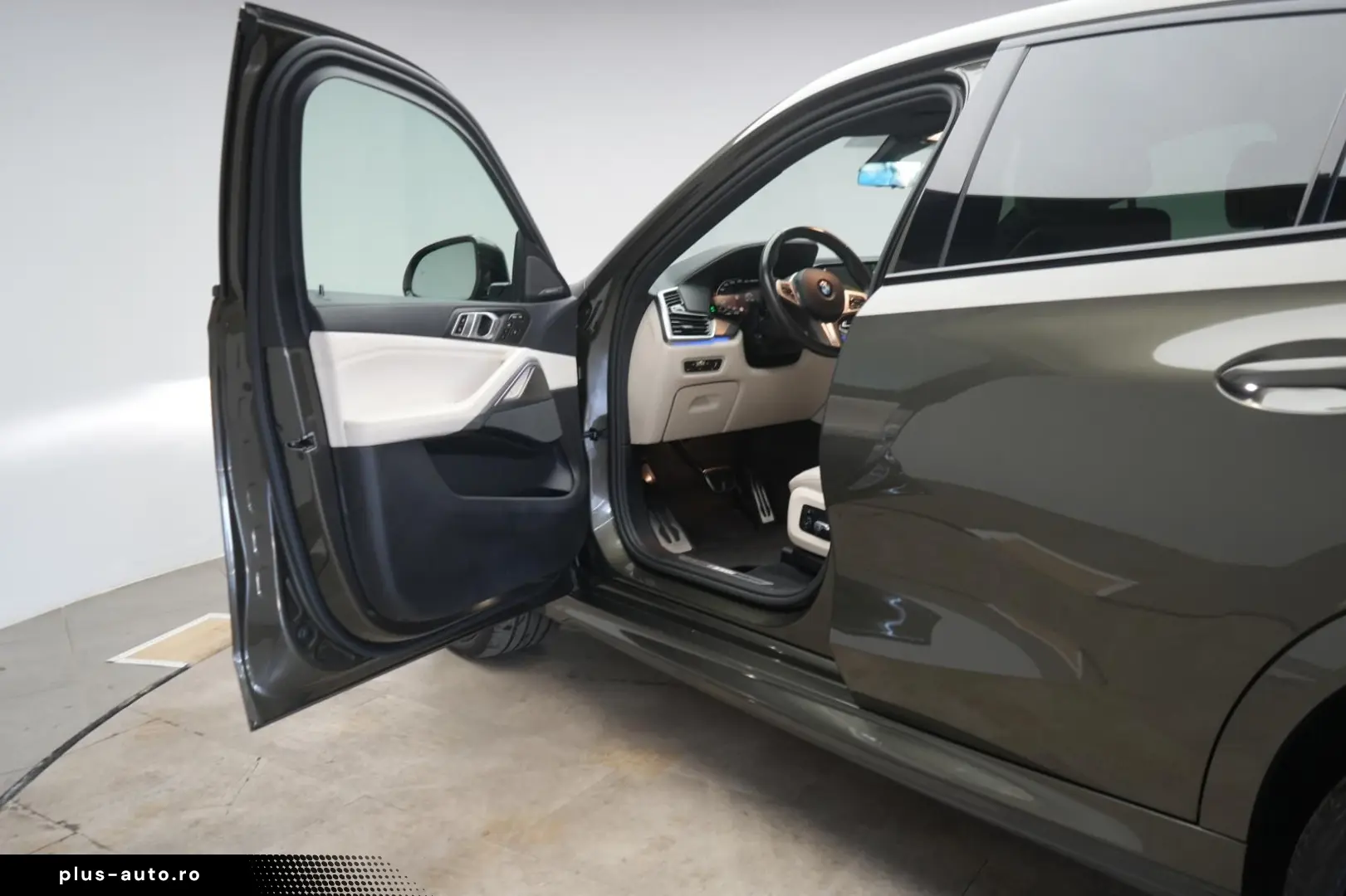 BMW X6 M50 i Leder ACC Kamera HUD H&K Virtual Side