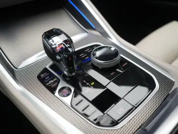 BMW X6 M50 i Leder ACC Kamera HUD H&K Virtual Side