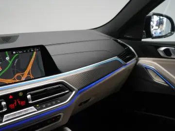 BMW X6 M50 i Leder ACC Kamera HUD H&K Virtual Side