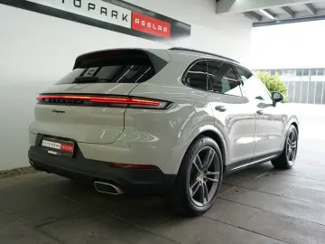 PORSCHE Cayenne E-Hybrid MY25 Kreide Massage Mega-Spec!