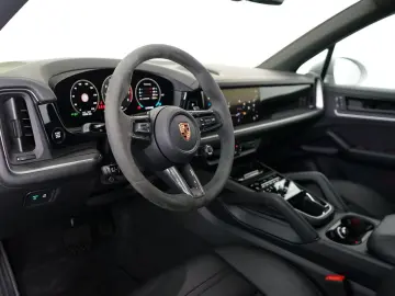PORSCHE Cayenne E-Hybrid MY25 Kreide Massage Mega-Spec!