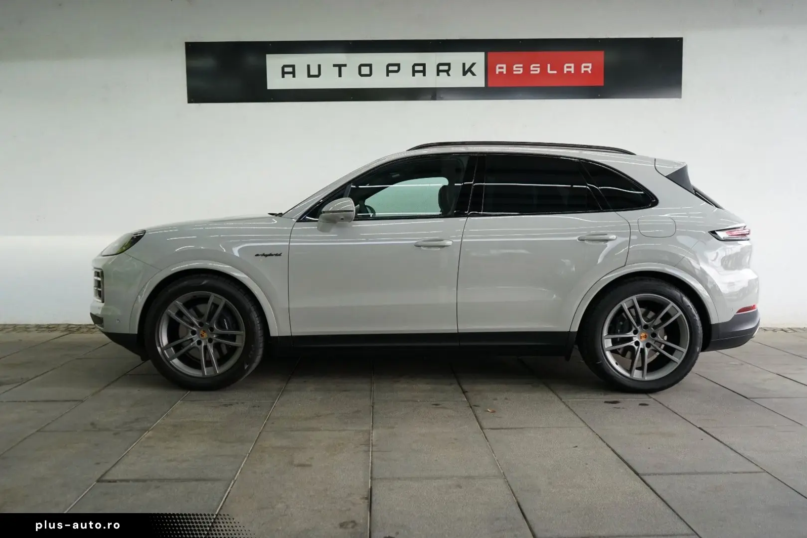 PORSCHE Cayenne E-Hybrid MY25 Kreide Massage Mega-Spec!