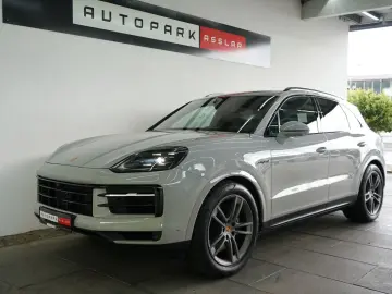 PORSCHE Cayenne E-Hybrid MY25 Kreide Massage Mega-Spec!