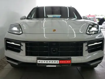 PORSCHE Cayenne E-Hybrid MY25 Kreide Massage Mega-Spec!