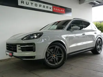 PORSCHE Cayenne E-Hybrid MY25 Kreide Massage Mega-Spec!
