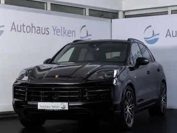 PORSCHE Cayenne E-Hybrid  PANO LUFT BOSE ACC 18-WEGE 21