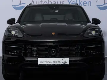 PORSCHE Cayenne E-Hybrid  PANO LUFT BOSE ACC 18-WEGE 21