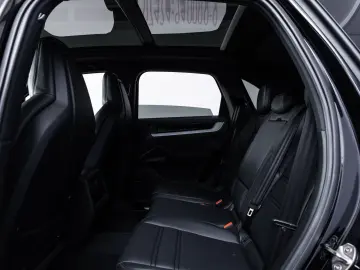 PORSCHE Cayenne E-Hybrid  PANO LUFT BOSE ACC 18-WEGE 21