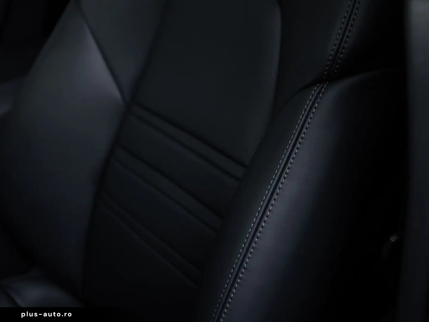 PORSCHE Cayenne E-Hybrid  PANO LUFT BOSE ACC 18-WEGE 21