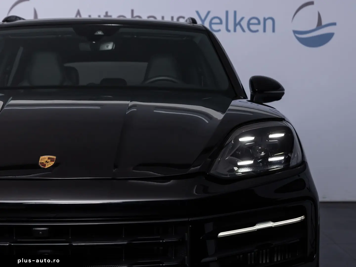PORSCHE Cayenne E-Hybrid  PANO LUFT BOSE ACC 18-WEGE 21