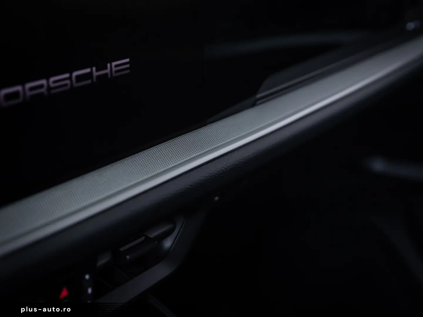 PORSCHE Cayenne E-Hybrid  PANO LUFT BOSE ACC 18-WEGE 21
