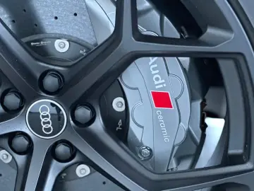 AUDI RSQ8 PERF-35% 305kmH B&O3D Fahrwerk Advanced 23