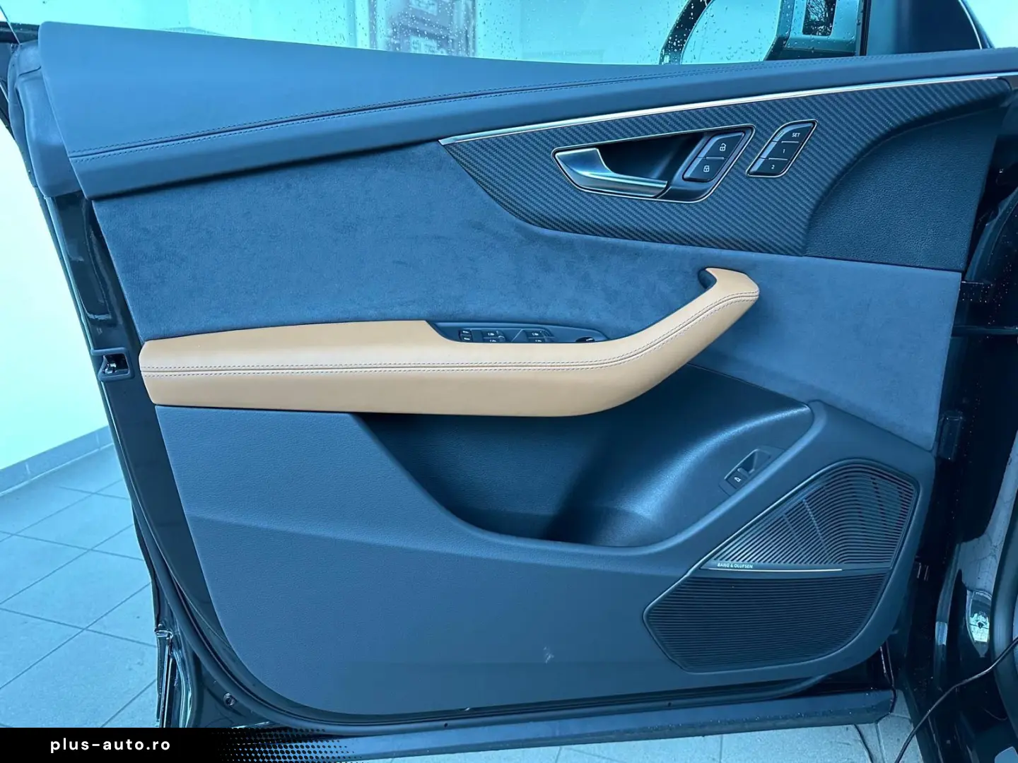 AUDI RSQ8 PERF-35% 305kmH B&O3D Fahrwerk Advanced 23