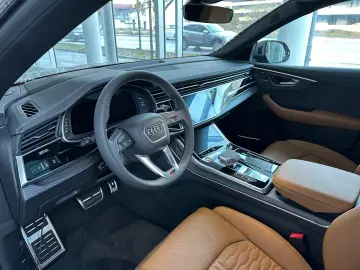 AUDI RSQ8 PERF-35% 305kmH B&O3D Fahrwerk Advanced 23