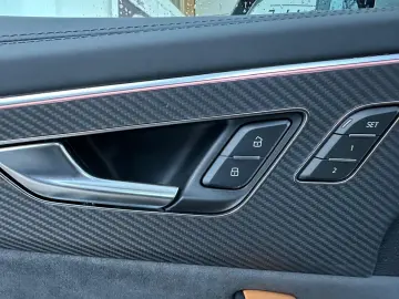 AUDI RSQ8 PERF-35% 305kmH B&O3D Fahrwerk Advanced 23