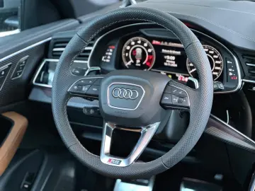 AUDI RSQ8 PERF-35% 305kmH B&O3D Fahrwerk Advanced 23