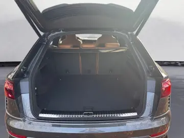 Audi RSQ8 RS Q8 SUV PERFORMANCE