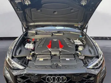 Audi RSQ8 RS Q8 SUV PERFORMANCE