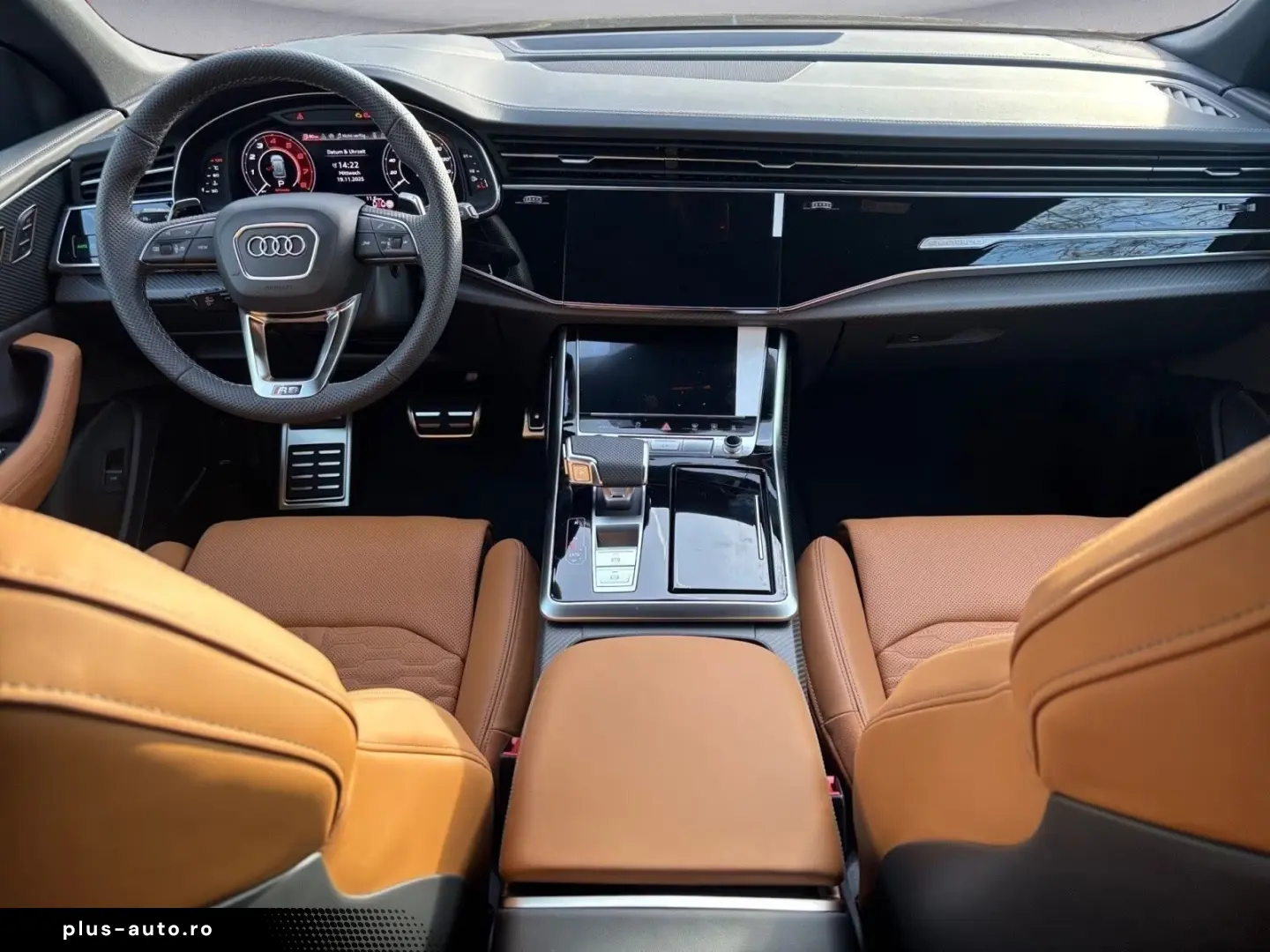 Audi RSQ8 RS Q8 SUV PERFORMANCE