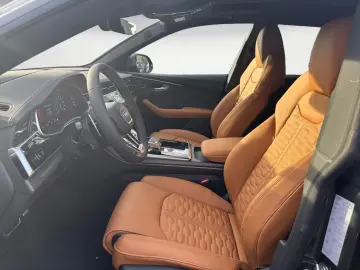 Audi RSQ8 RS Q8 SUV PERFORMANCE