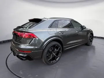Audi RSQ8 RS Q8 SUV PERFORMANCE