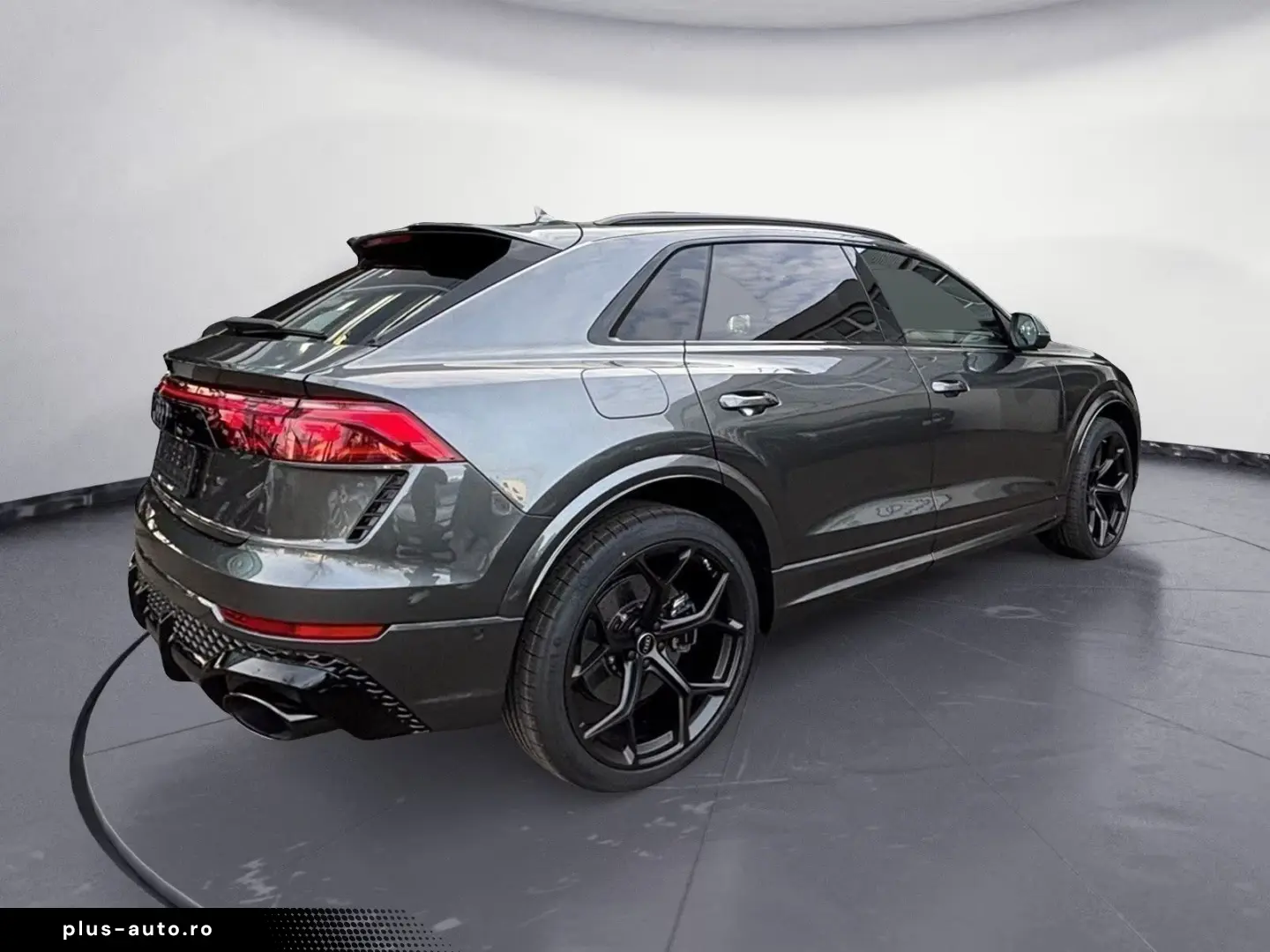 Audi RSQ8 RS Q8 SUV PERFORMANCE